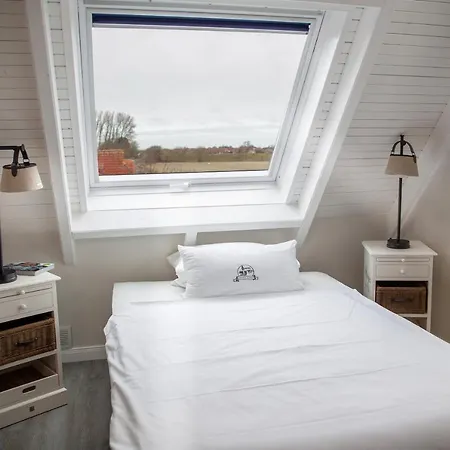 Отель Duenenlaeufer